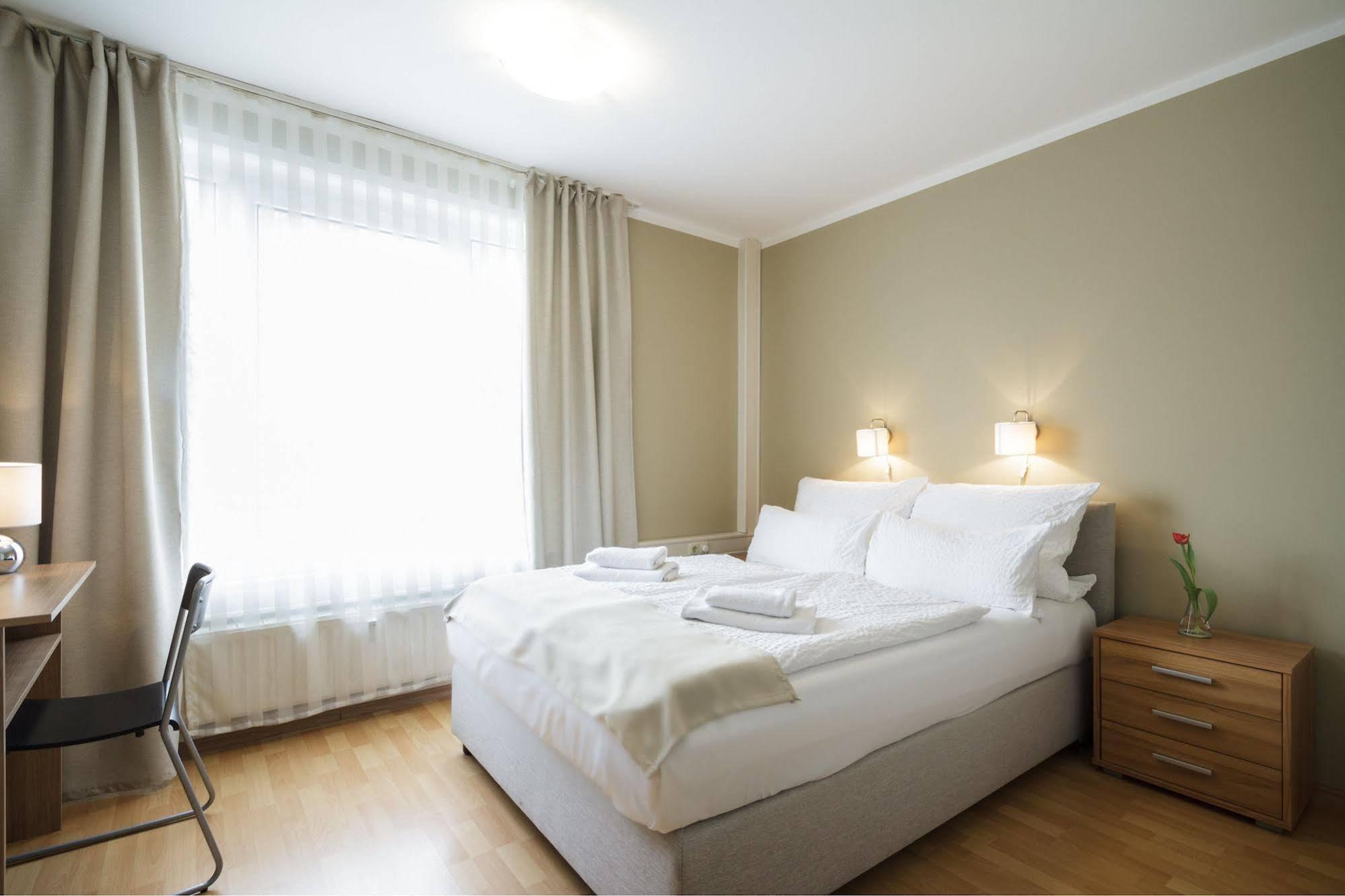 Hotel Pankow Berlin Bagian luar foto